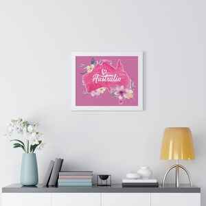 Blumen Australien Aquarell Effekt gerahmtes Poster, Wohnkultur, rosa Blumen Kunstdruck, Wanddekoration, Geschenk für Reisende, Australien-Liebhaber
