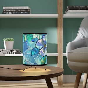 Floral Tripod Lamp: Artful Boho Home Decor Lighting