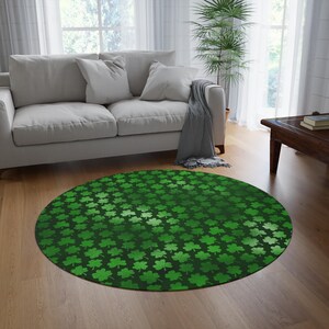 St. Patrick&#39;s Day Round Rug, Lucky Shamrock Decor, Green Accent Rug, Holiday Home Decoration, Non-Slip Area Rug