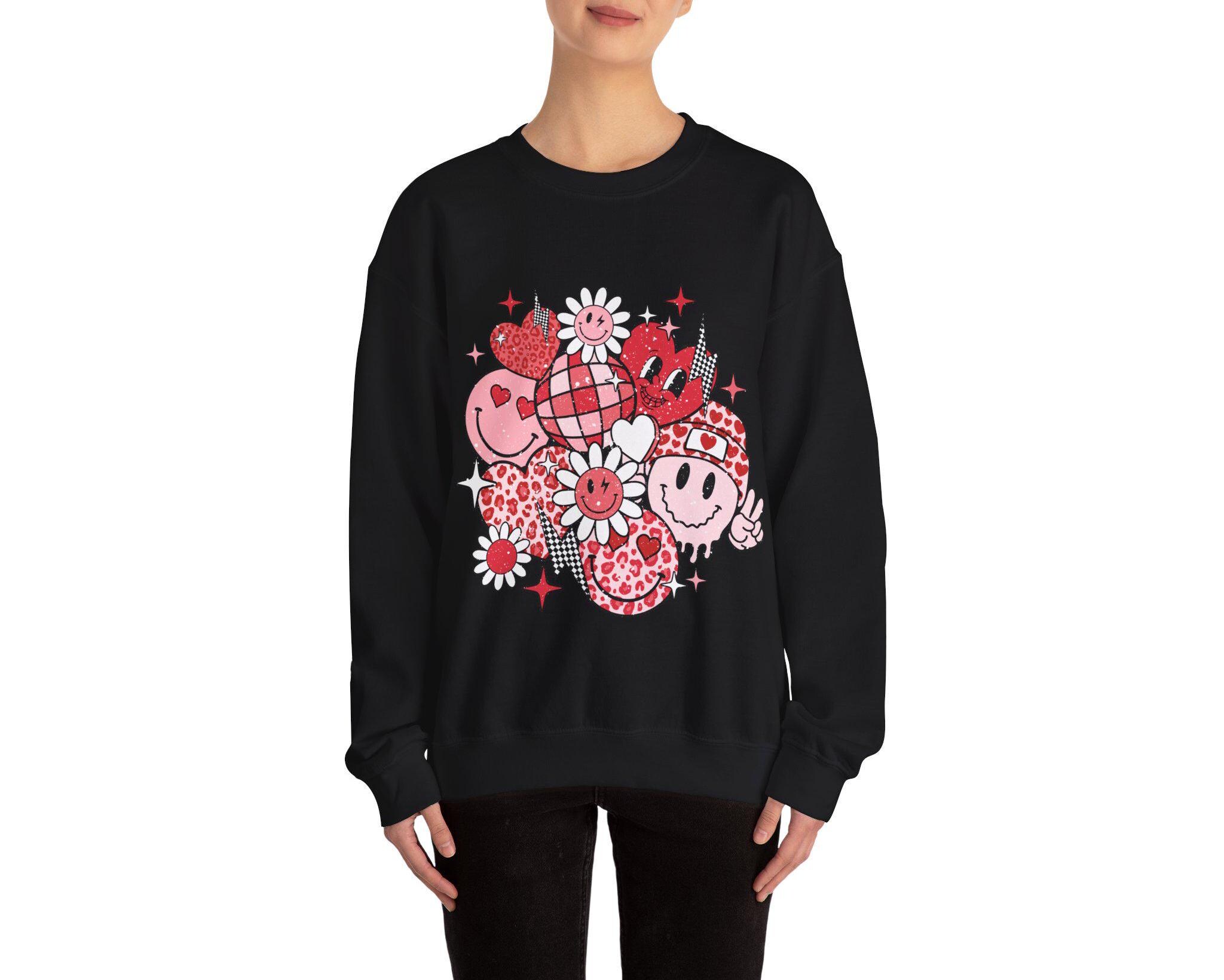 Retro Vintage Funny Smileys Hearts Flowers Unisex Sweatshirt, Crewneck Jumper for Men Women, Warm Pullover Top for Teens, Cute Graphic Print