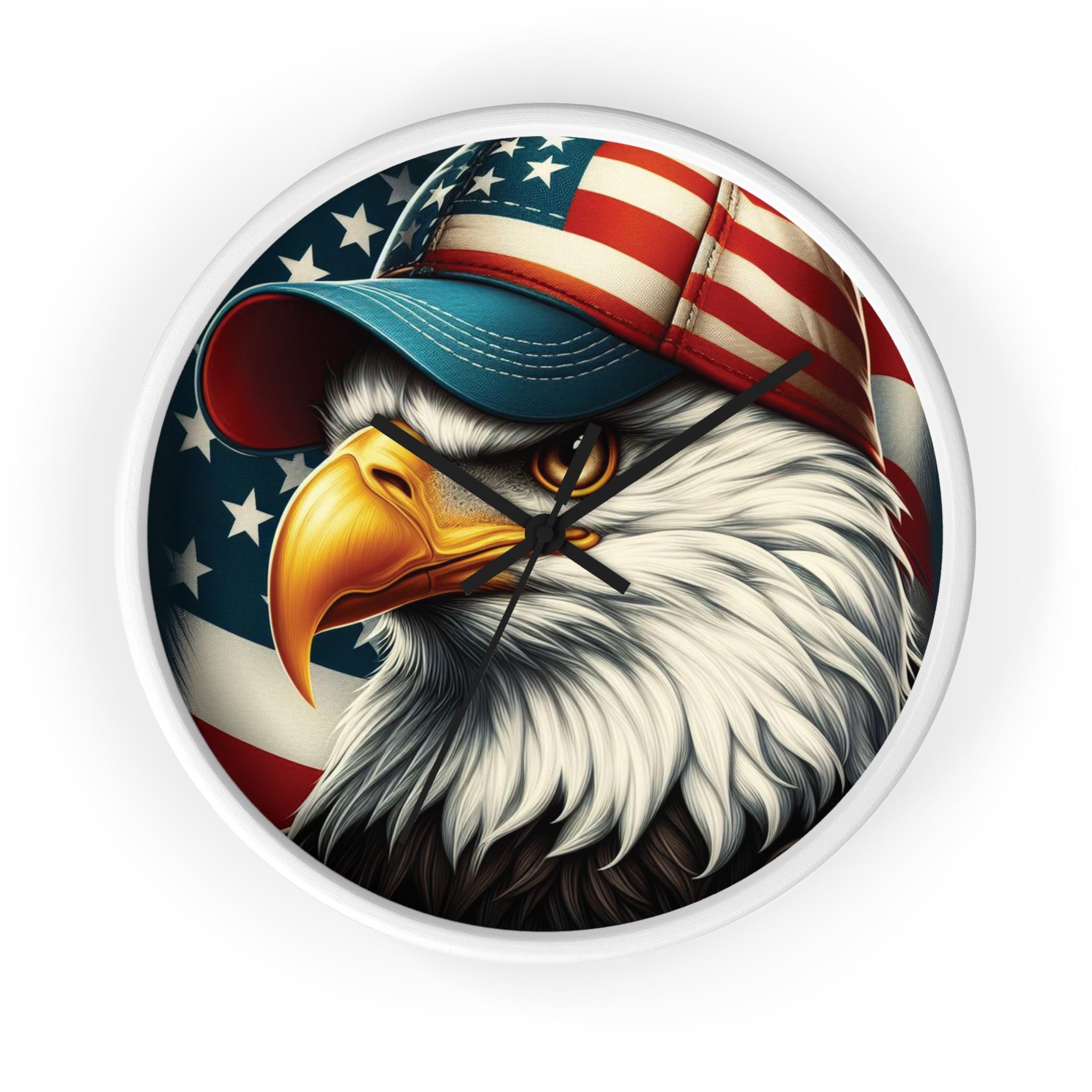 愛国的な鷲の壁掛け時計：アメリカ国旗デザイン、静かな木製時計
