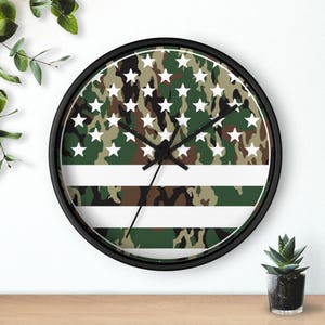 Camouflage American Flag Wall Clock: Patriotic Home Decor