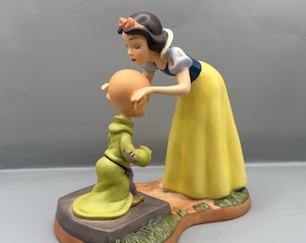 Statuetta di Biancaneve e Cucciolo del WDCC - Un dolce addio in occasione del 70° anniversario.