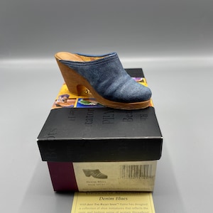 Just The Right Shoe - Denim Blues