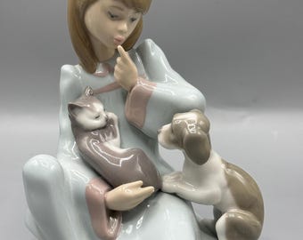 ヴィンテージ リヤドロ「猫のお昼寝」フィギュア（モデル番号 5640
