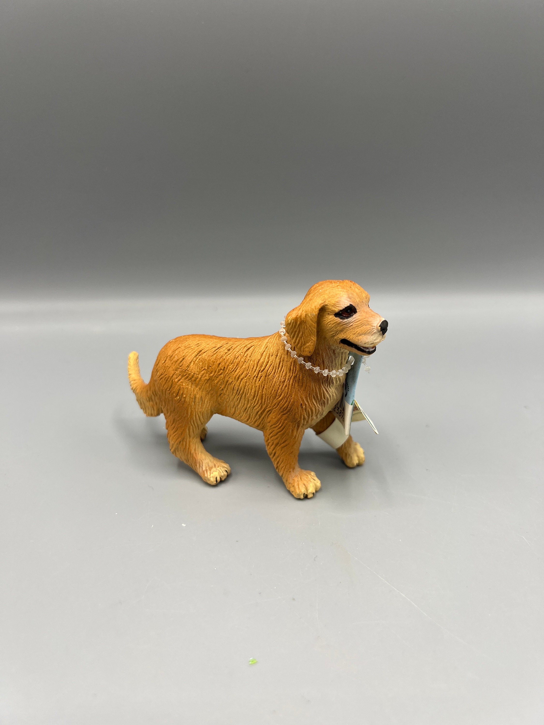 Safari Ltd. Golden Retriever Welpenfigur – Handbemaltes, Lebensechtes 7 Cm Spielzeug Für Kinder Ab 1 Jahr