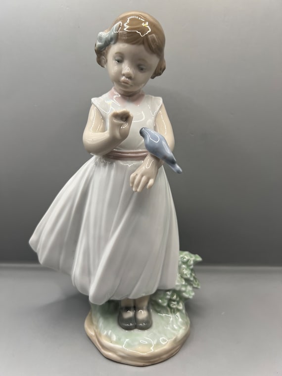 リヤドロLLADRO 1990年　小鳥と少女 リヤドロLLADRO 1990年 小鳥と少女 ヴィンテージ リヤドロ 磁器