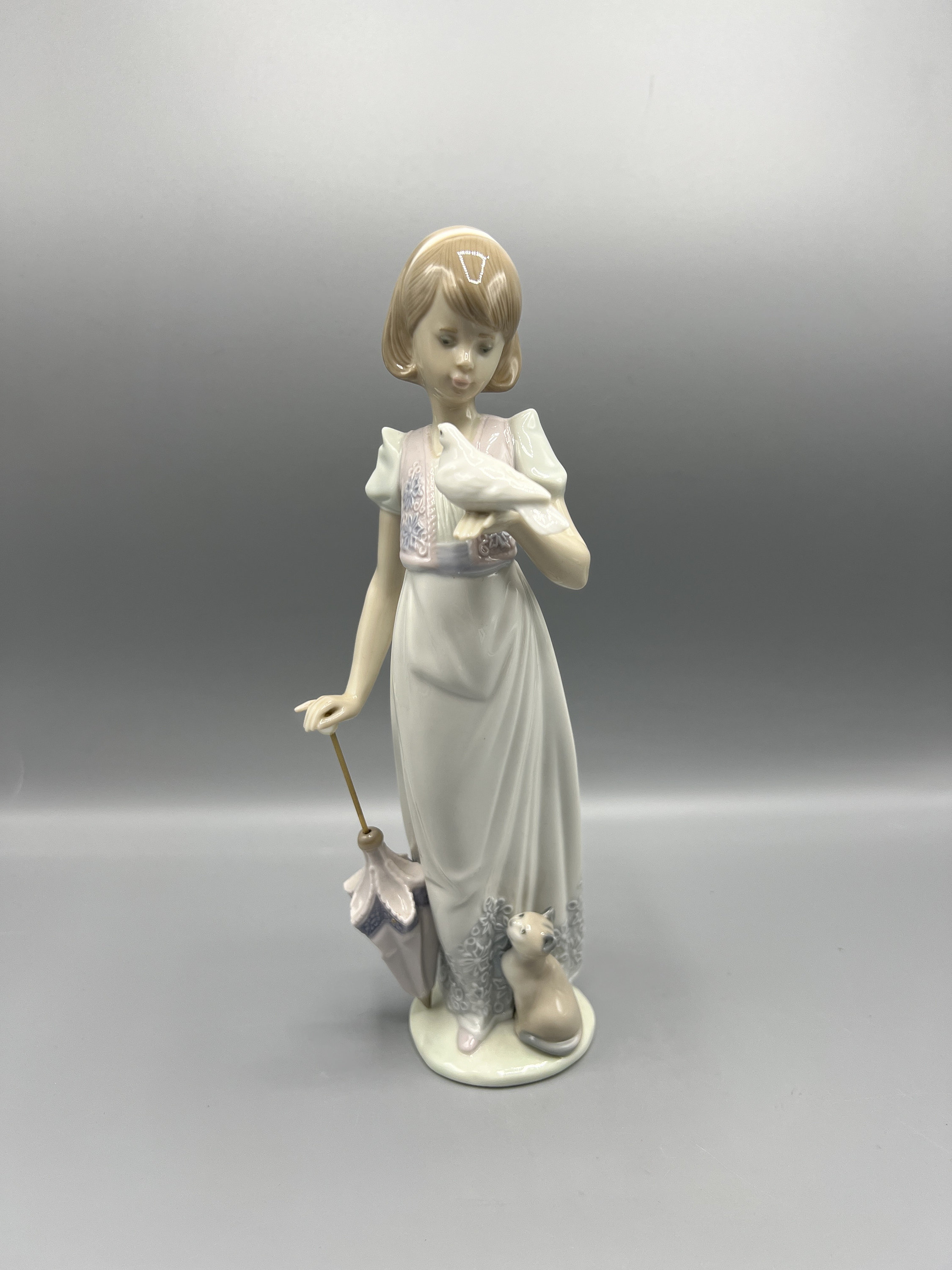 2024年のクリスマスの特別な衣装 JAPANESE ** リャドロ LLADRO LADY No Figurine PARASOL WITH リヤドロ