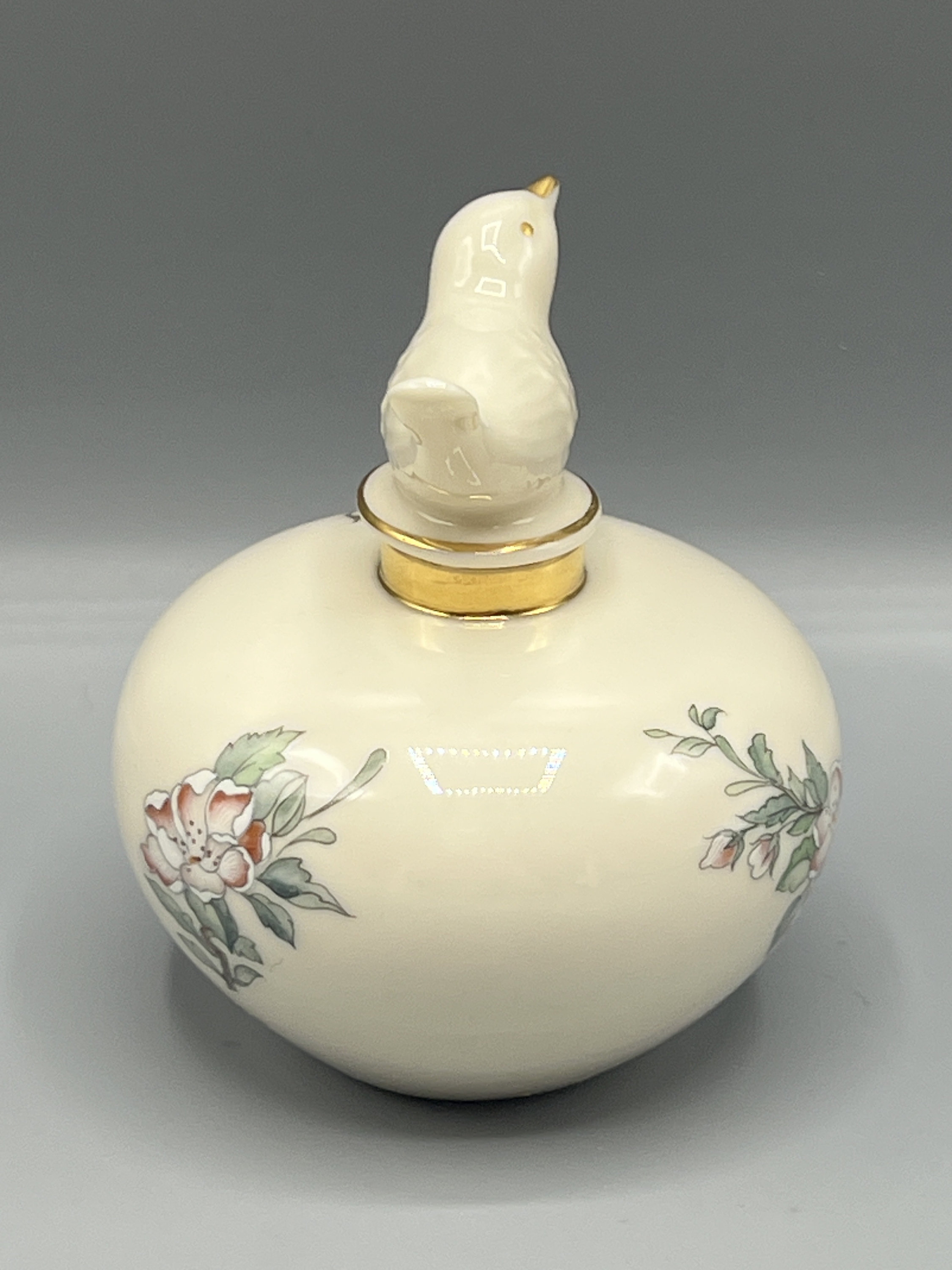 ヴィンテージ レノックス セレナーデ 香水瓶：鳥よけ付き花柄磁器