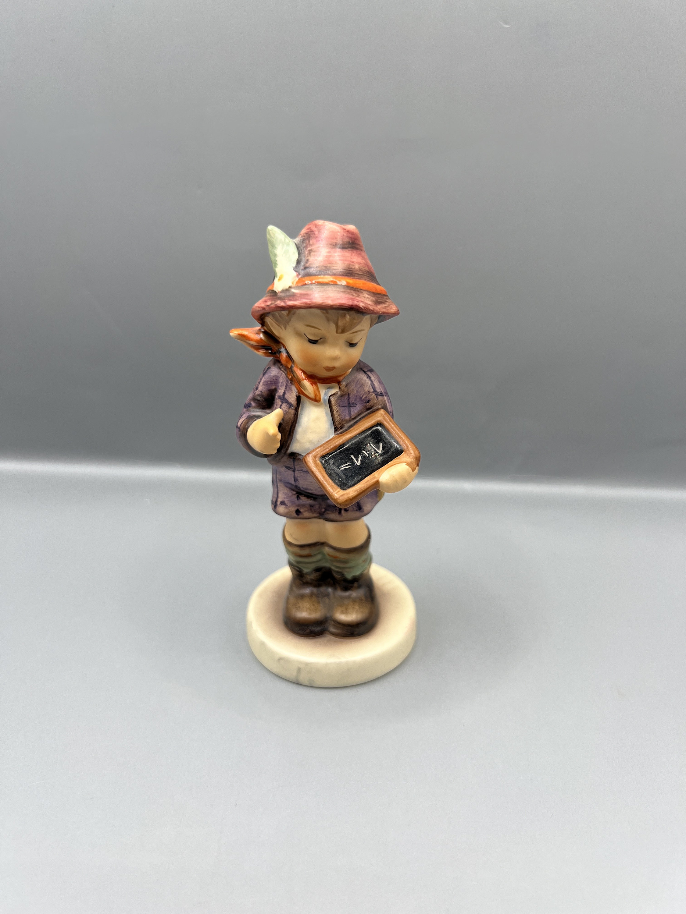 旧西ドイツのGoebel 社製　カーディナル　磁器製フィギュア Goebel Hummel Porcelain First Issue “one Plus One” #556 Figurine