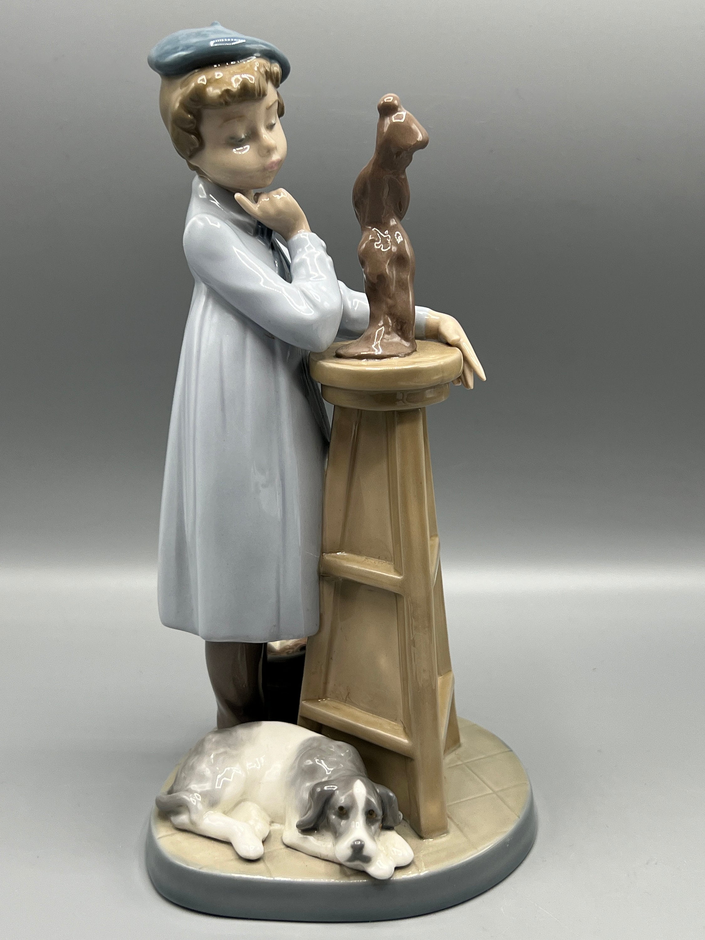 Vintage Lladro Porcelain Figurine: Little Sculptor With Sleeping