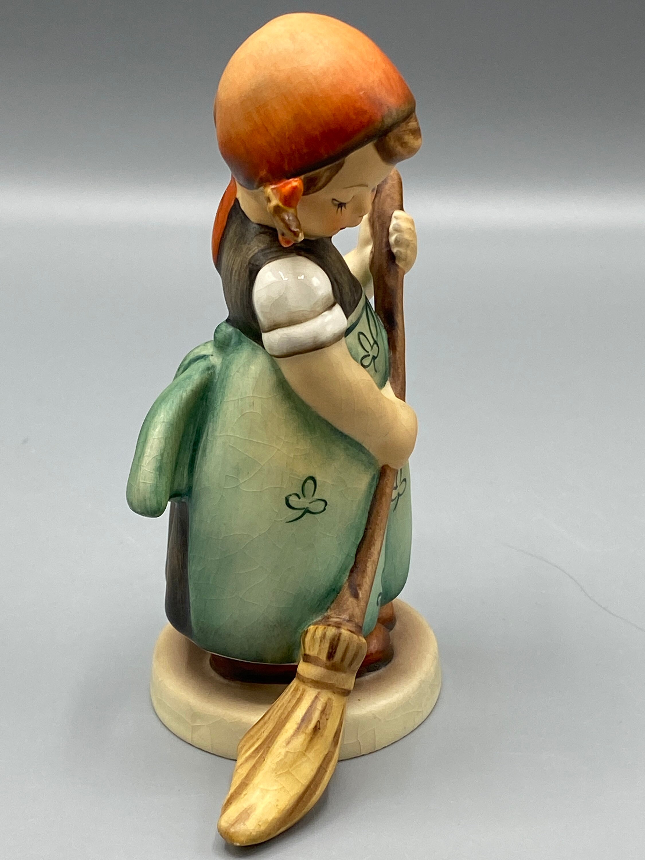 Vintage Hummel Little Sweeper 171 Figurine TMK5 | Etsy
