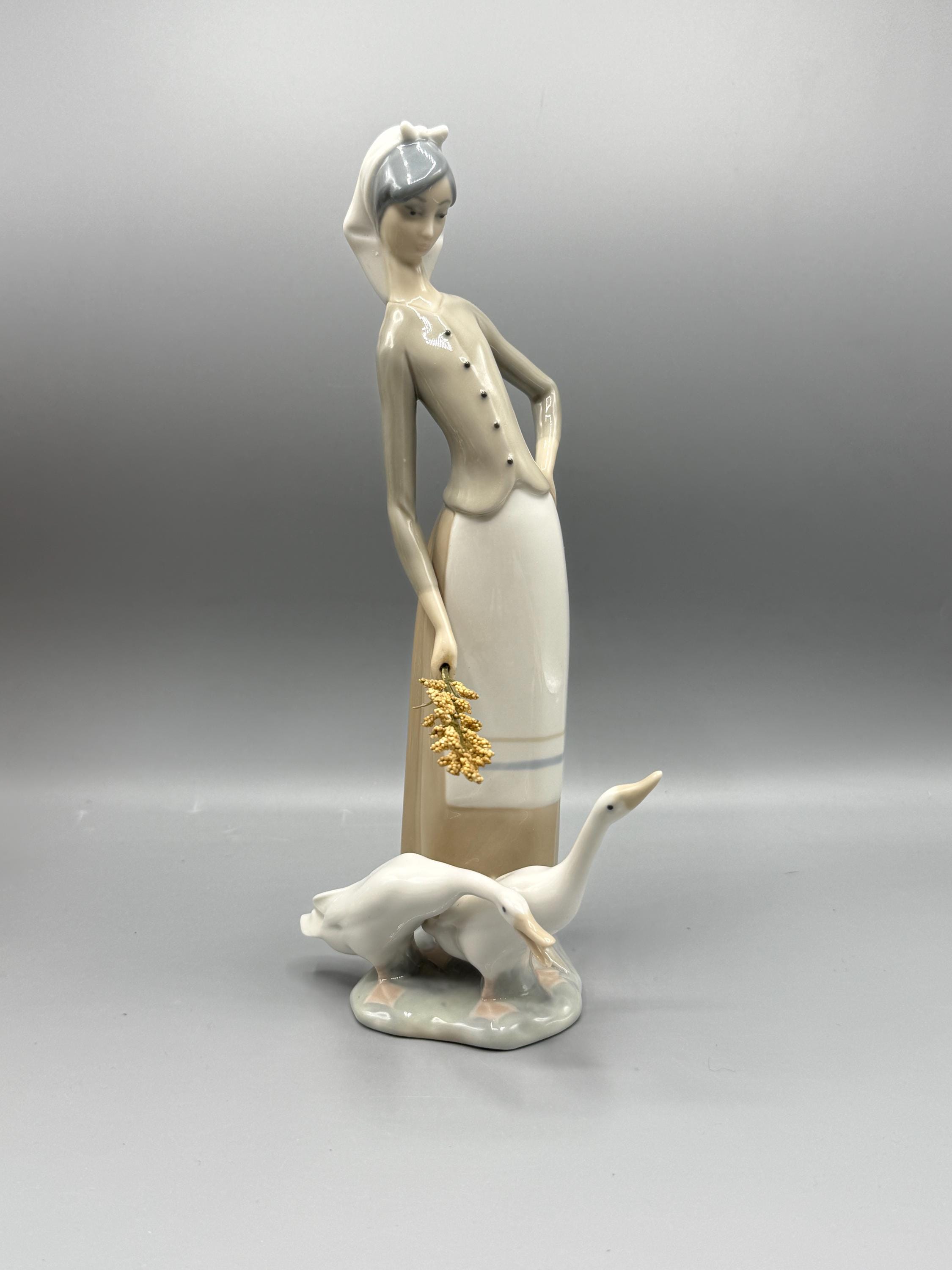 Lladro Girl Feeding Goose - Etsy