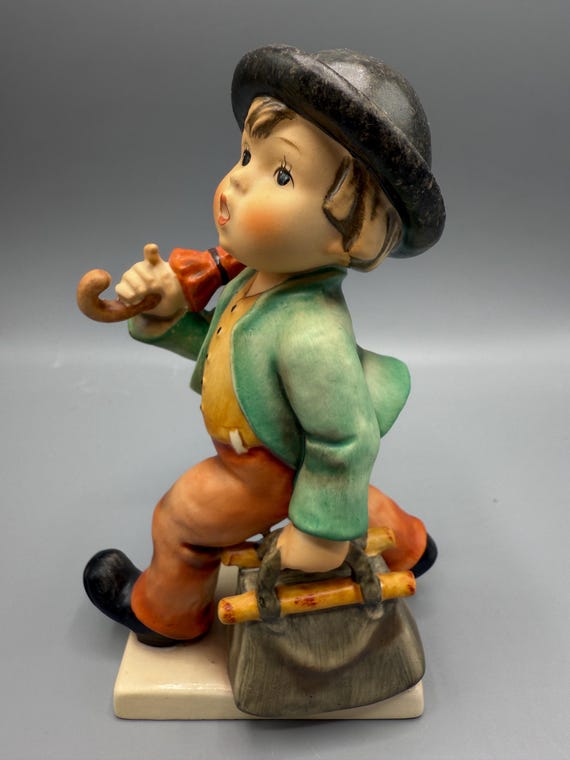 Vintage Goebel Hummel - Merry Wanderer #7 2/0 - TMK5 - 6 Inches