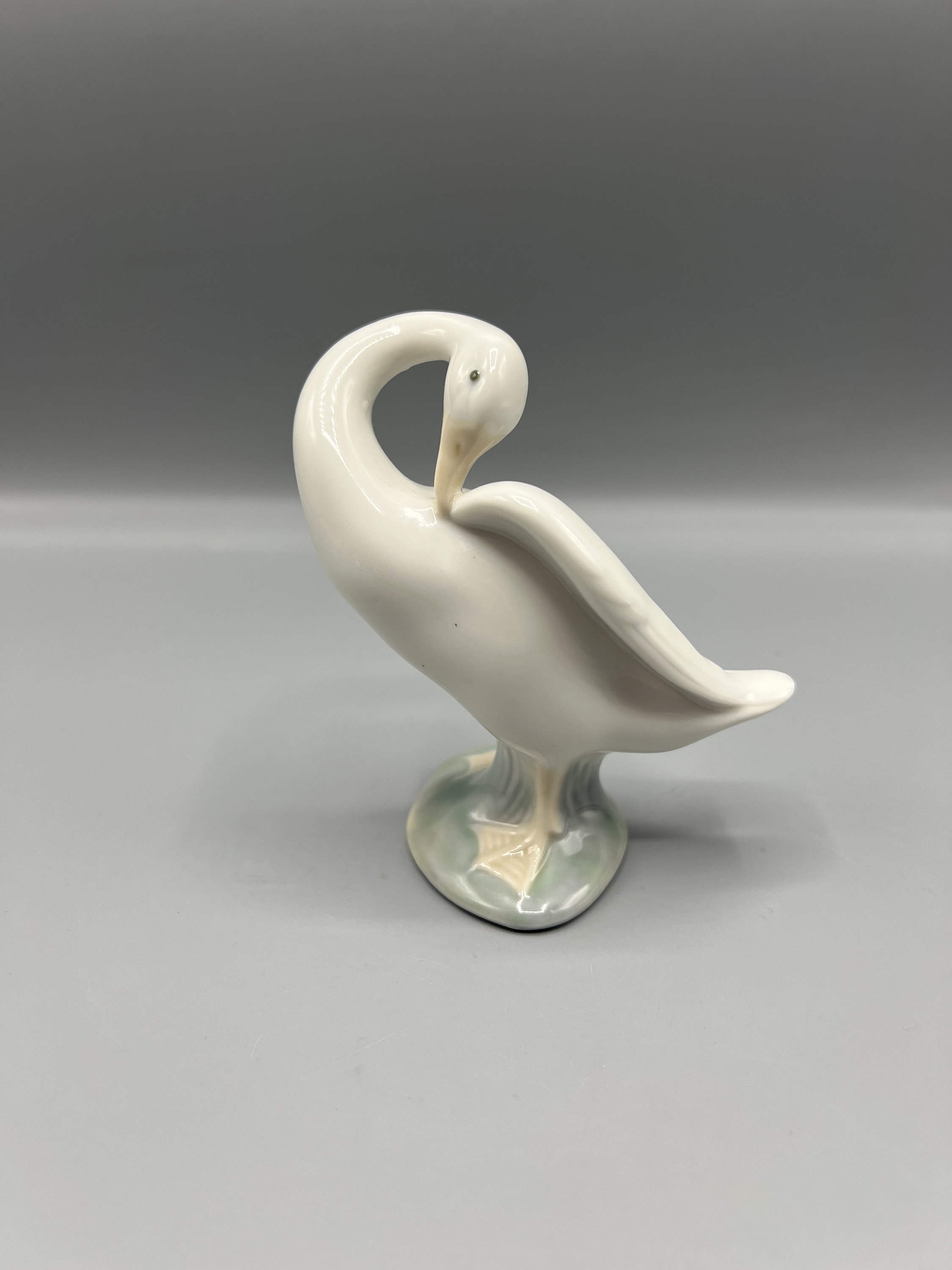 Vintage Lladro Daisa - Preening Goose Porcelain Figurine -#4553 Grooming - Retired - Made in Spain