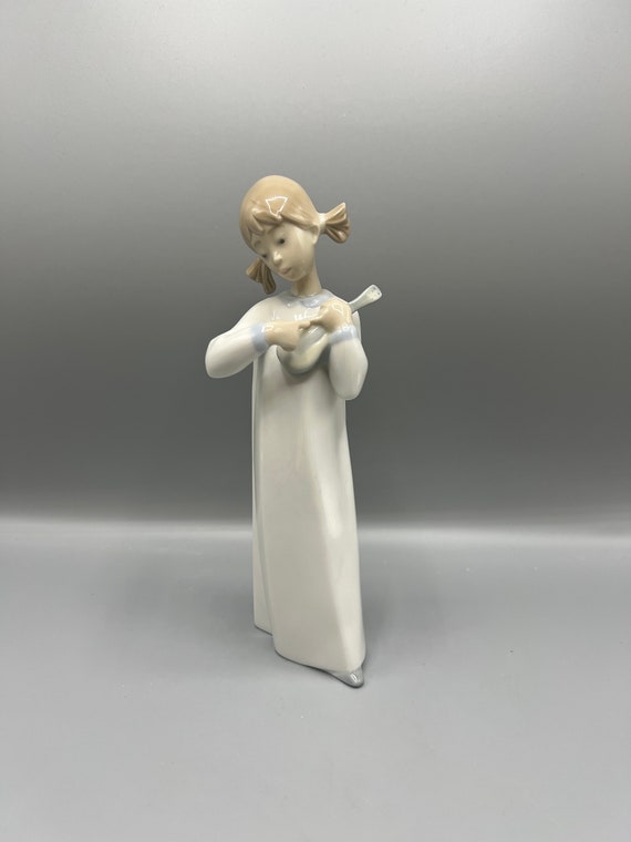 Vintage Lladro Girl With Guitar Porcelain Figurine #4847 - Etsy
