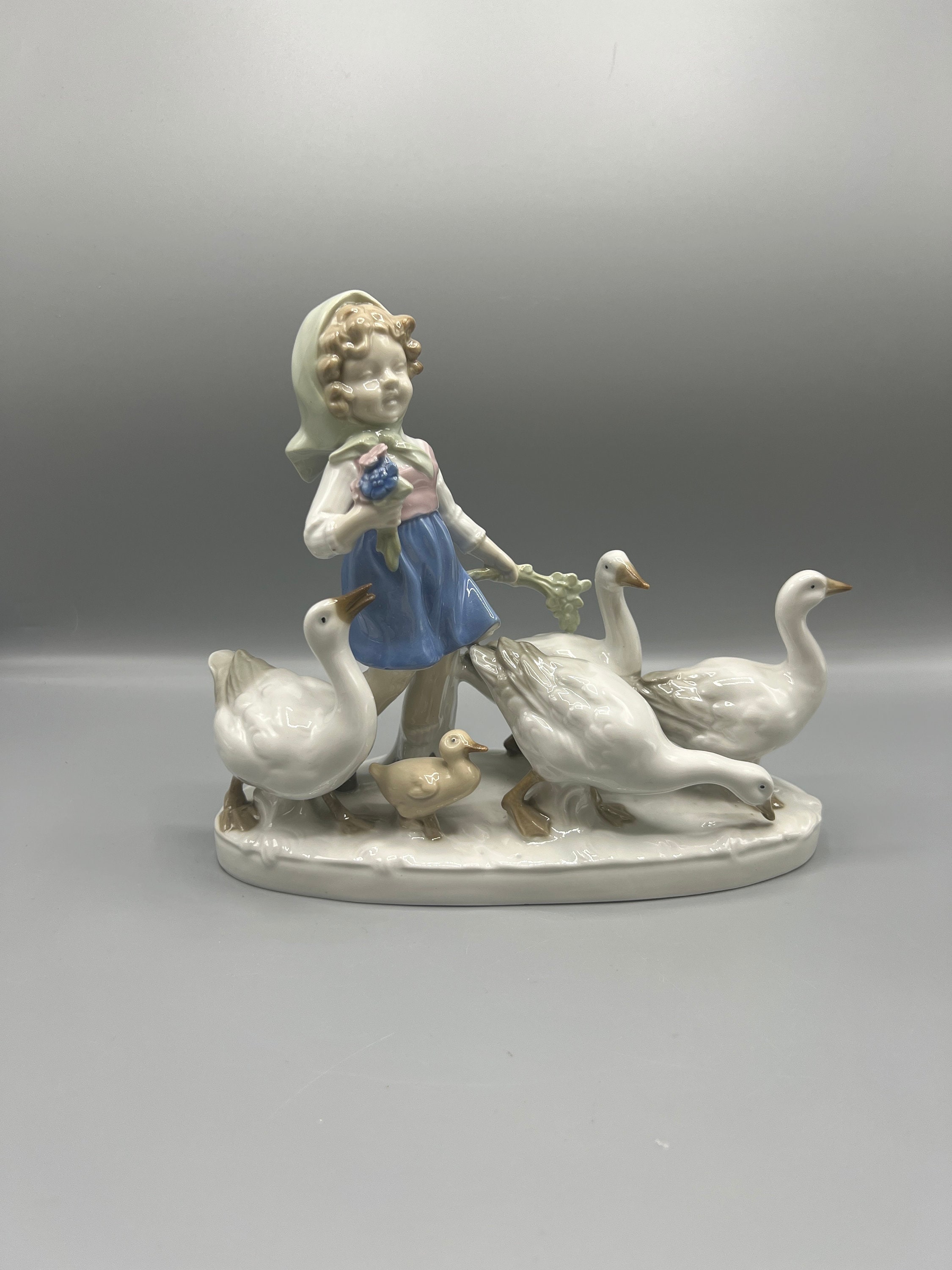 アンティーク　carl scheidig シャイディグ　ポーセリン CARL SCHEIDIG PORCELAIN Cat and Dachshund Figurine.vintage