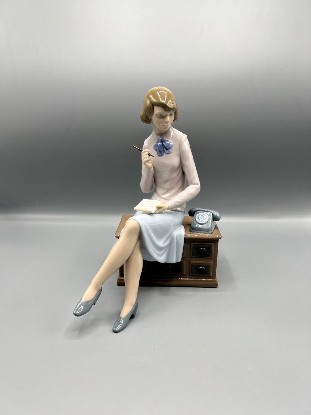 LIADRO リヤドロ NAO Vintage Secretary ヴィンテージ il_1080xN.5668105471_o8ss.jpg