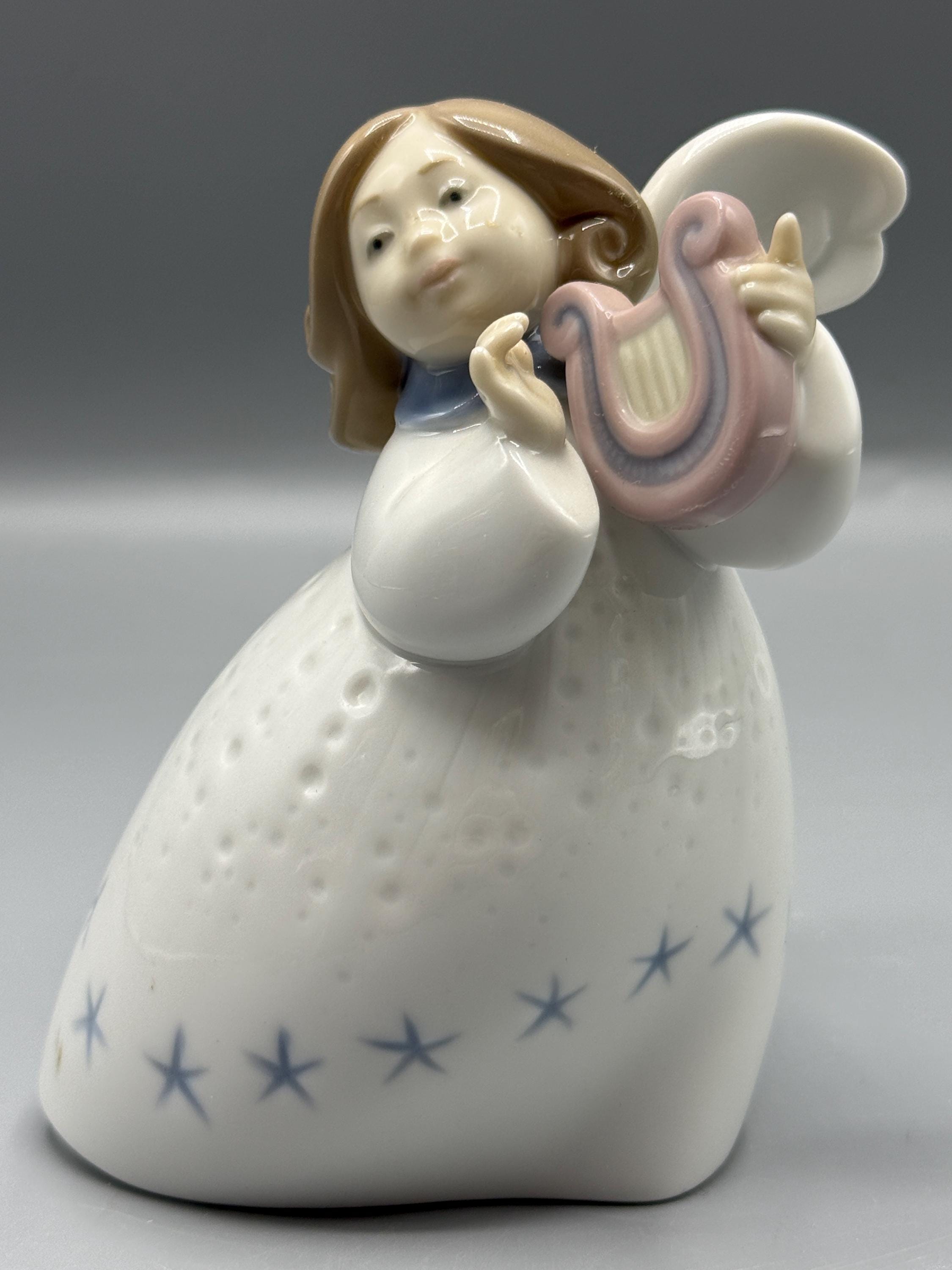 Vintage Lladró Angel Figurine – Little Angel With Lyre #6528