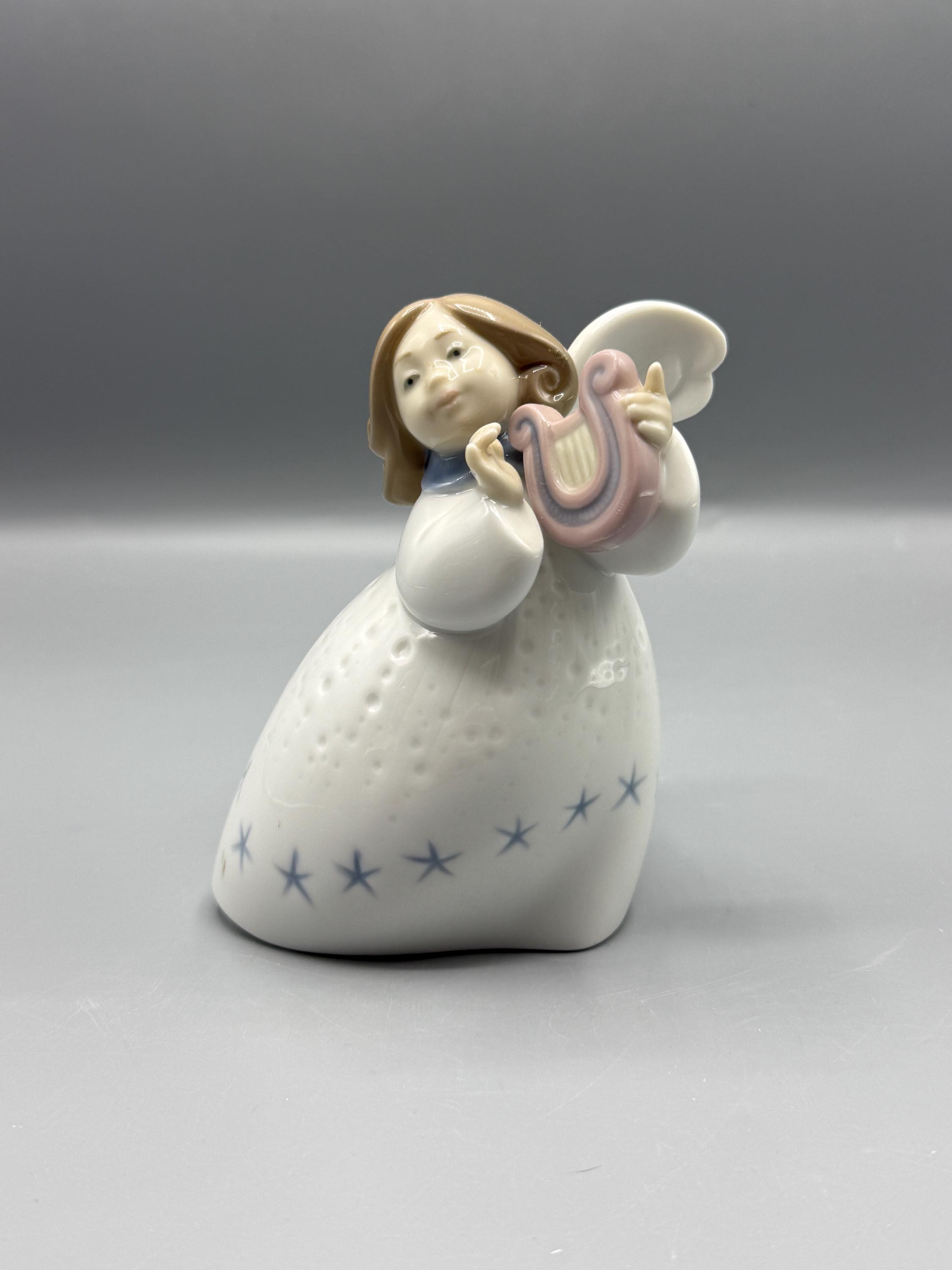 Vintage Lladró Angel Figurine – Little Angel With Lyre #6528