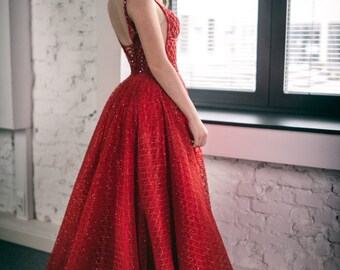 Red Lace Prom Dress: Limited Edition Long Evening Gown, Verne