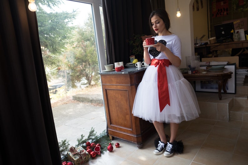 Ruffled Midi White Tulle Skirt / Party White Skirt / Wedding image 5