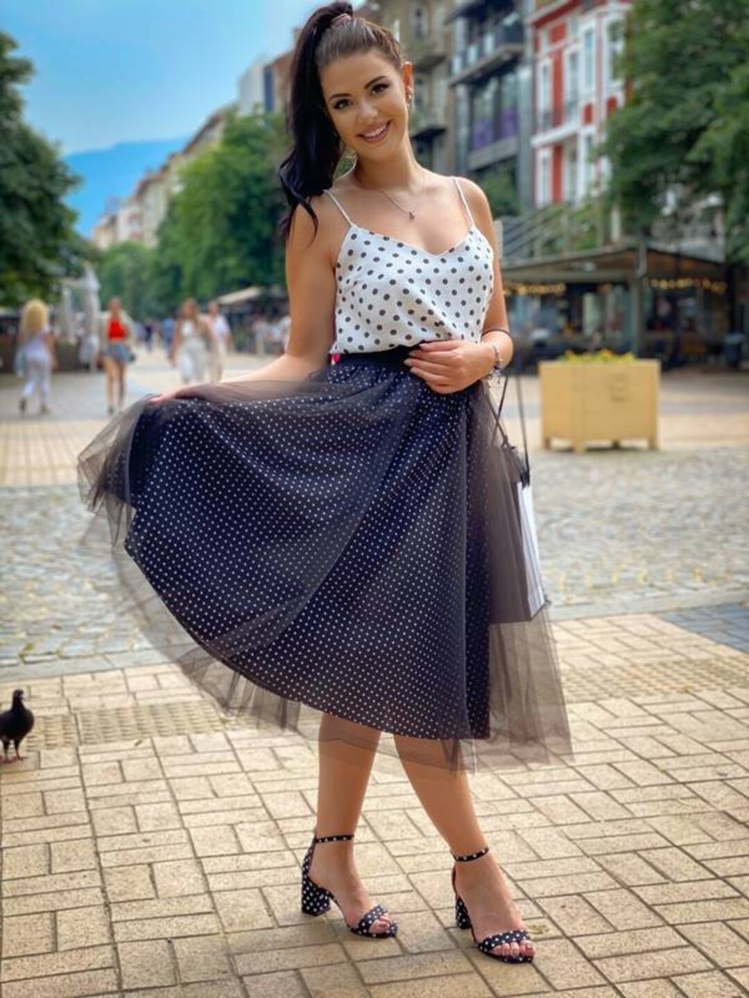 Victoria | Vintage-Inspired Black Tulle Midi Skirt - Lumina