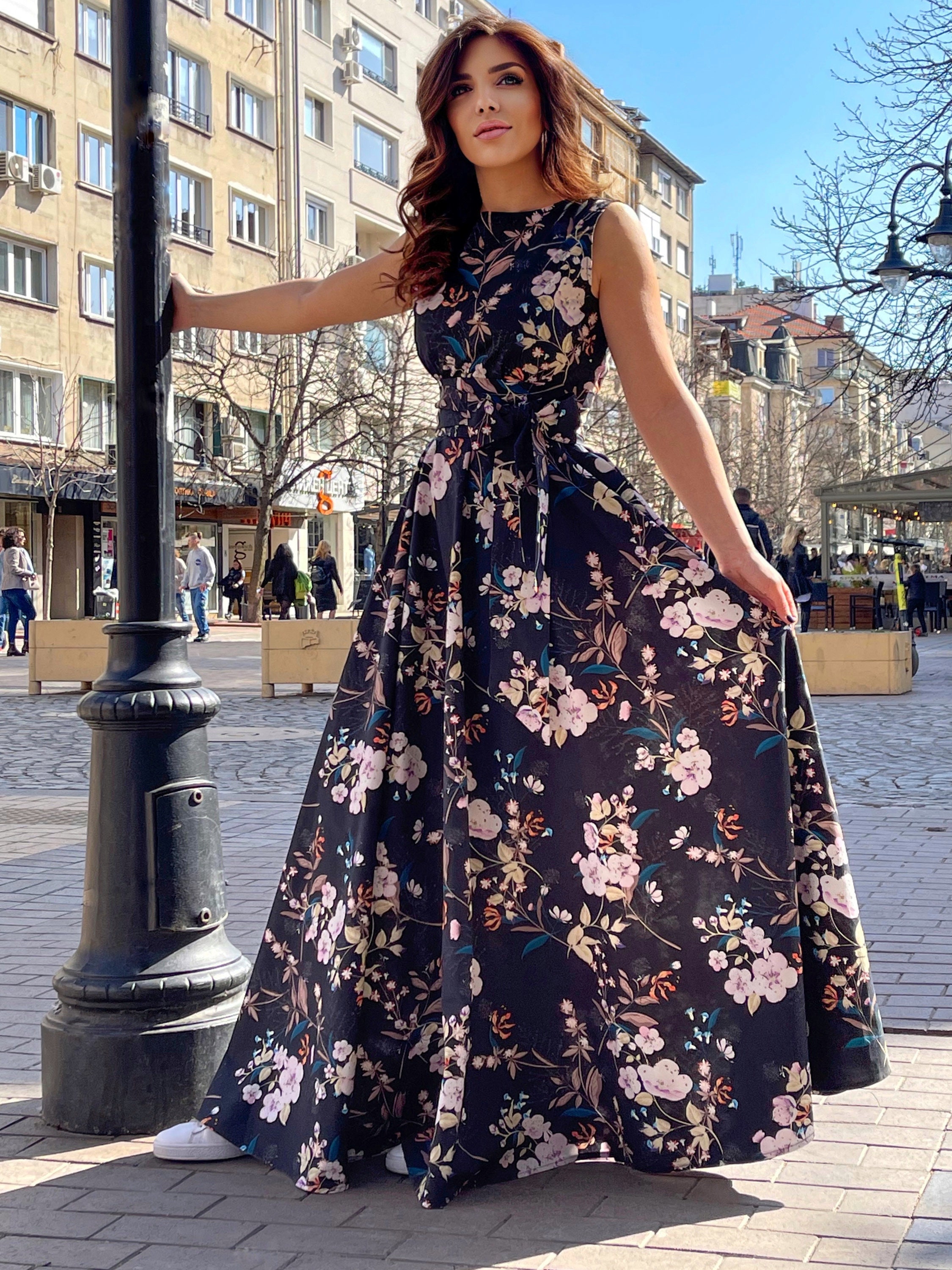 green emerald velvet dress Laufry Yellow Floral Print Maxi Dress main image 1