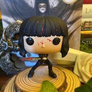 Nevernight Mia Figure