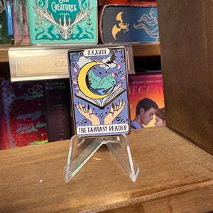 Pin de esmalte de fantasía romántica con cartas del tarot