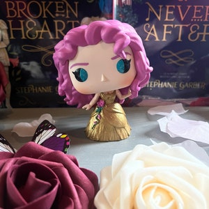 Evangeline Fox figure