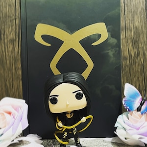 Isabelle Lightwood Figure