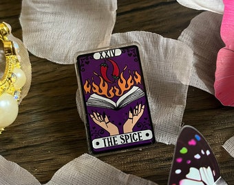 Tarot The Spice reader Acrylic Pin