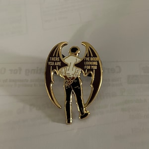 Exklusiv lizensierter Rhysand Enamel Pin