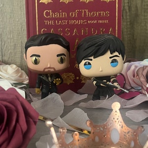 Magnus Bane and Alec Lightwood Figures