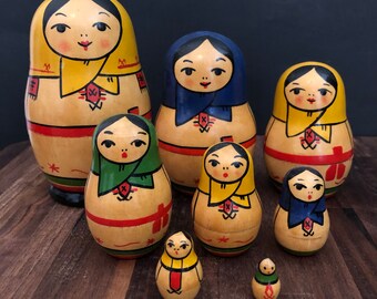 Russian Nesting Dolls Set of 8, Russian Tea Doll Set, Matryoshka Dolls