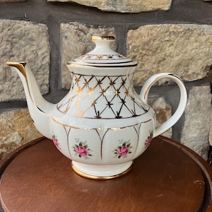 Vintage Arthur Wood Teapot: Gold Rose Staffordshire England Decor