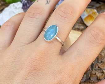 Aquamarin-Ring, Sterlingsilber-Ring, handgefertigter Ring, Hippie- und Boho-Ring, Ring für Frauen, Natursteinring, Frauengeschenk
