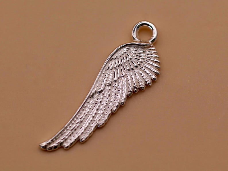 Sterling Silver Angel Wing Charm | Double-Sided, 21mm Jewellery Finding Bild 1