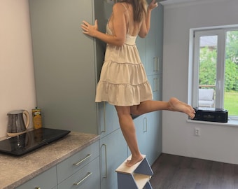 Taburete convertible de madera de abedul / Taburete plegable infantil, diseño minimalista.