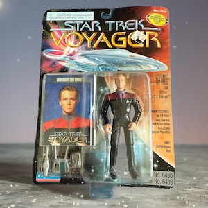 Lieutenant Tom Paris Star Trek Voyager Vintage Card w/ 1995 Figure playmates