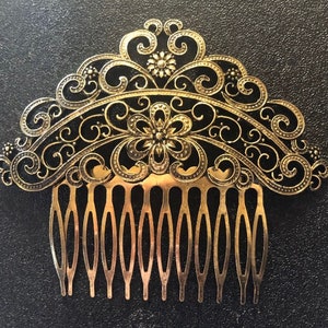 Vintage hair comb for headdress in old gold or vintage
