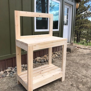 Simple Potting Bench Plans - Easy DIY, DIY Woodworking Plans, Easy Plans, Woodworking Project, Beginner Friendly Plans, 2x4 Plans, PDF Plans