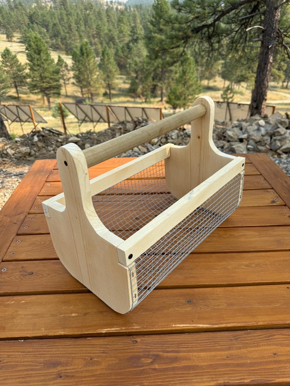 Simple Garden Basket Plans - Easy DIY, DIY Woodworking Plans, Easy PDF Plans, Woodworking Project, Beginner Friendly Plans, Garden Hod