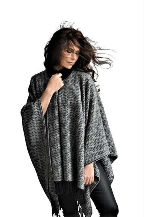 Heidrun Poncho Made of 100% New Norwegian Wool | Etsy