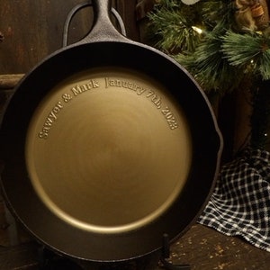 10.25&quot; Personalized CNC machined Floor Smooth Cast Iron Skillet