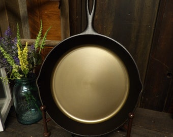 10.25" CNC machined Smooth Cast Iron Skillet