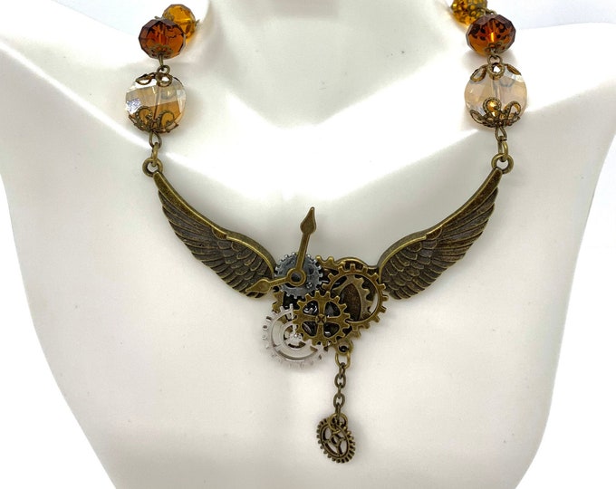 Zeit Vergeht Steampunk Necklace Set