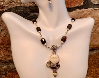 Unique Carved Bone Face Mask Pendant from Africa Tribal Pendant Ethnic Jewelry Supplies AR150