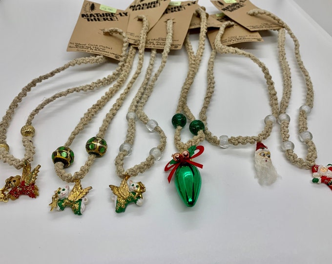 Holiday Macrame Necklace